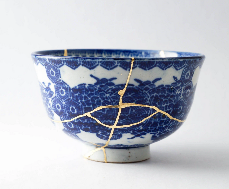 Kintsugi: History of Japanese Ceramics Repair Technique