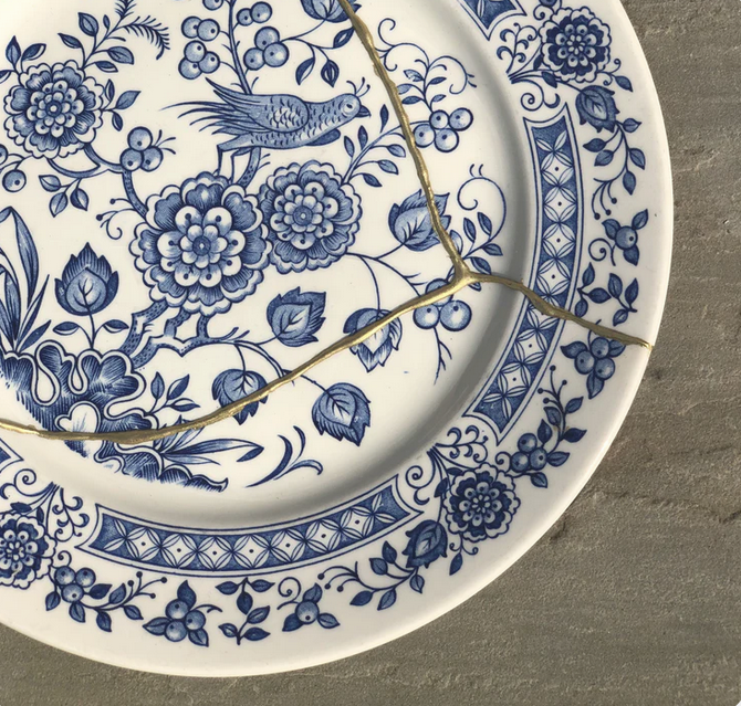 Kintsugi: History of Japanese Ceramics Repair Technique