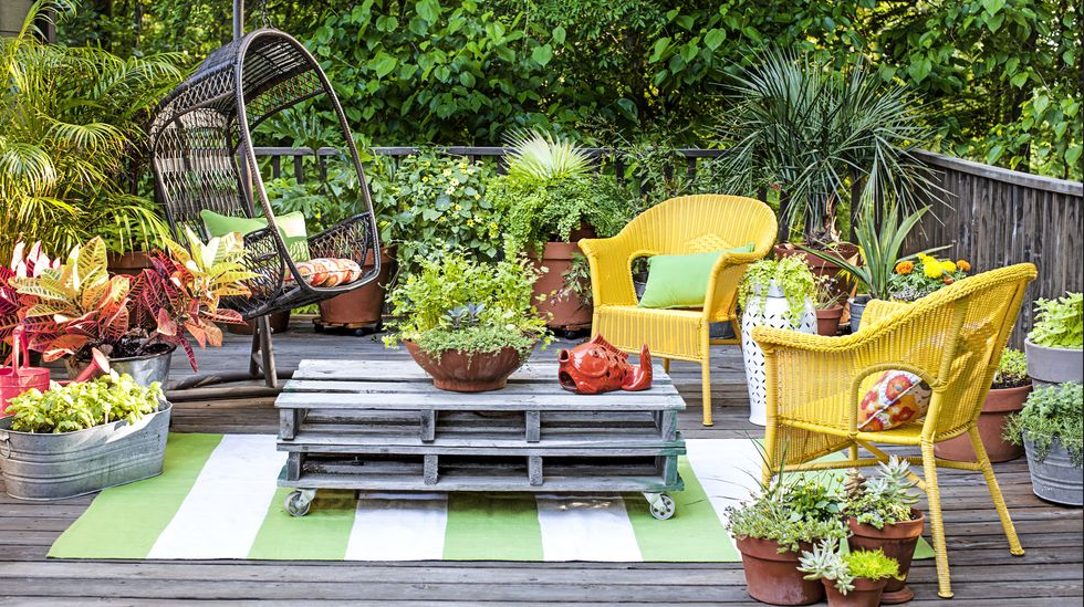 Top 10 Arousing Home Garden Decor Trends.
