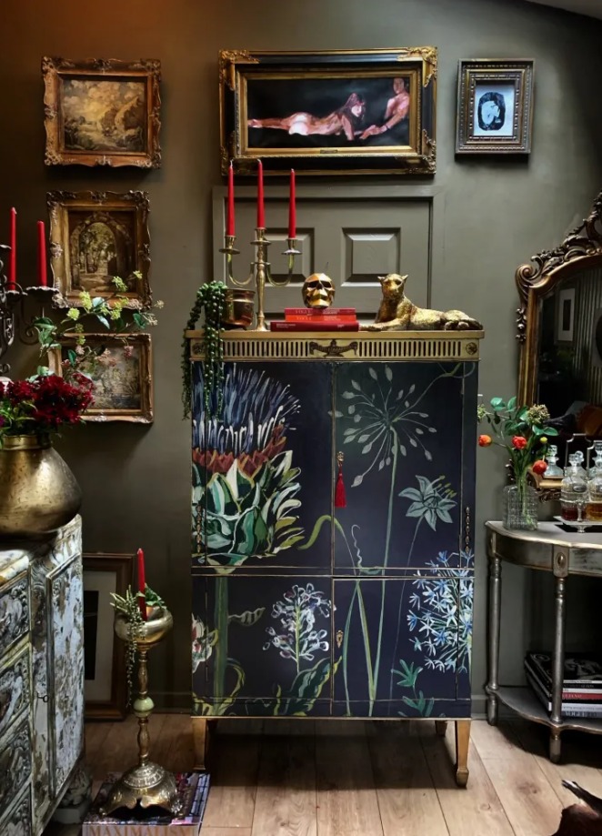 A Must Read, Interview with Sarah from Reloved