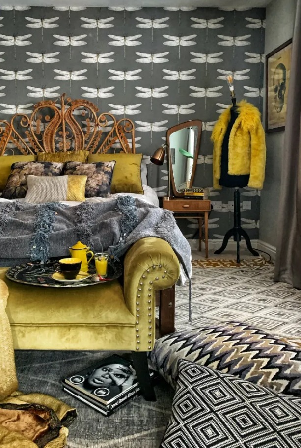 A Must Read, Interview with Sarah from Reloved