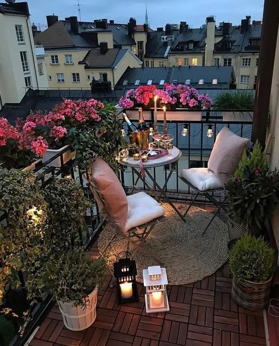 Playful and Beautiful Balcony Decor Ideas