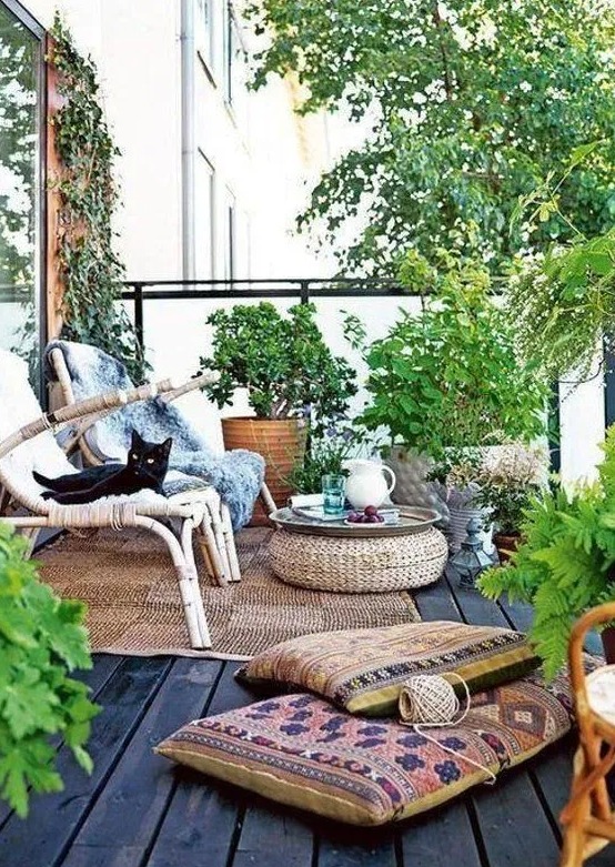 Playful and Beautiful Balcony Decor Ideas