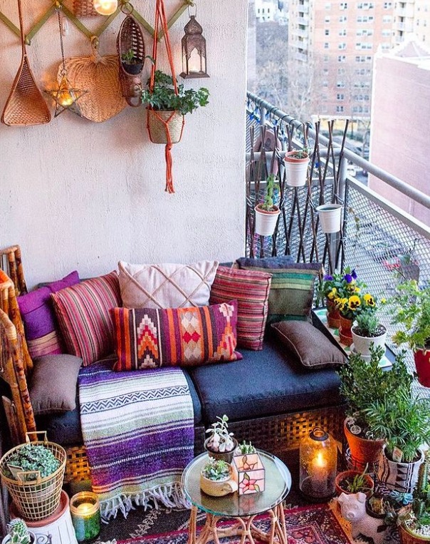 Playful and Beautiful Balcony Decor Ideas