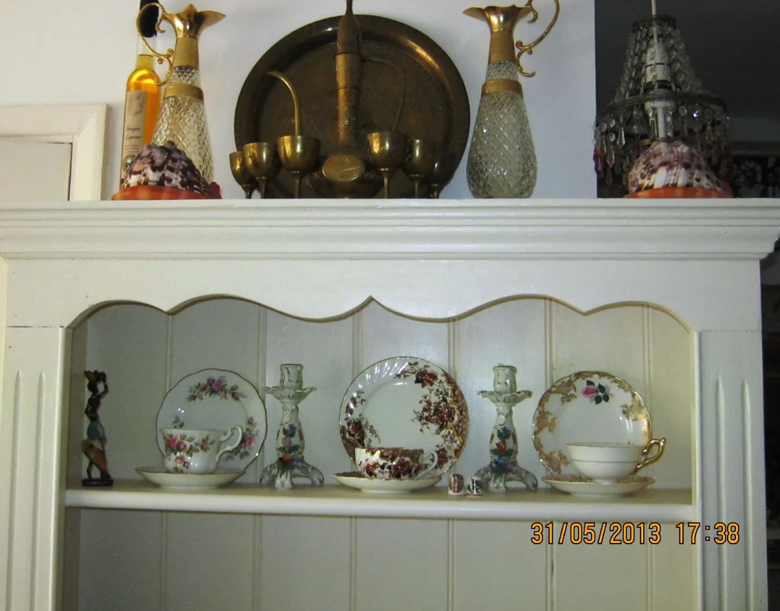 Project Shabby Chic Dresser