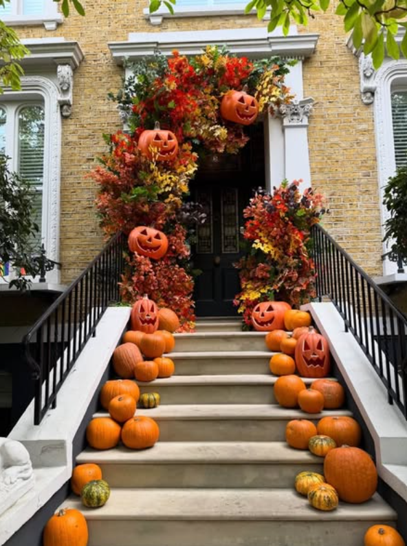 London knightsbridge Local Autumn Door decorations, wreaths