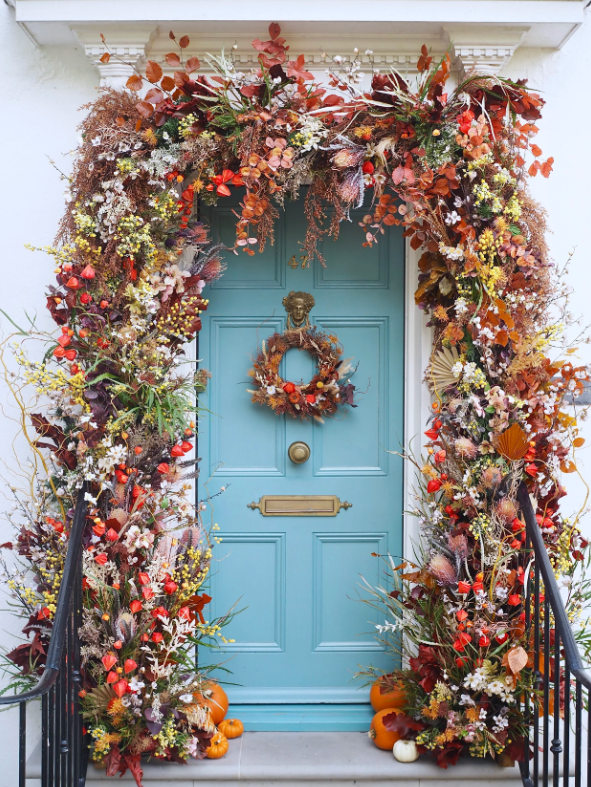 Melanie Lissac interiors Autumn Door decorations